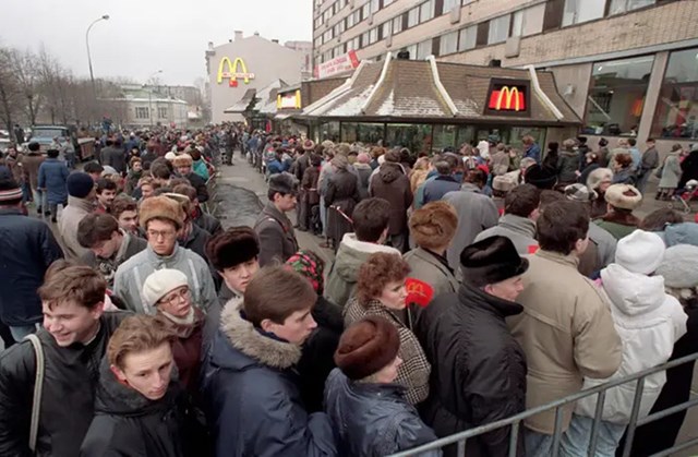 C&#226;u chuyện kinh doanh: L&#253; do khiến đế chế McDonald’s r&#250;t khỏi Nga  - Ảnh 5