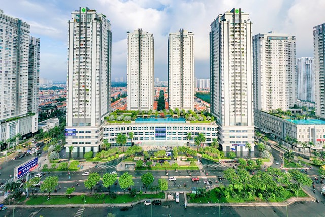 Trung t&acirc;m Kh&aacute;m, chữa bệnh T&acirc;m Anh Quận 7 quy m&ocirc; l&ecirc;n đến 24.000m2 v&agrave; BVĐK T&acirc;m Anh - Quận 8 vừa được khai trương tại TP Hồ Ch&iacute; Minh,&nbsp;với h&agrave;ng ngh&igrave;n danh mục kh&aacute;m, chữa bệnh, hệ thống m&aacute;y m&oacute;c thiết bị t&acirc;n tiến v&agrave; đội ngũ chuy&ecirc;n gia, b&aacute;c sĩ giỏi.

Hệ thống BVĐK T&acirc;m Anh đạt C&uacute;p V&agrave;ng sản phẩm dịch vụ chất lượng ch&acirc;u &Aacute; - Th&aacute;i B&igrave;nh Dương; Top 10 Doanh nghiệp xuất sắc h&agrave;ng đầu Việt Nam; Thương hiệu Việt Nam ưu ti&ecirc;n tin d&ugrave;ng năm 2024; Top 10 Bệnh viện xanh th&acirc;n thiện với m&ocirc;i trường năm 2024...