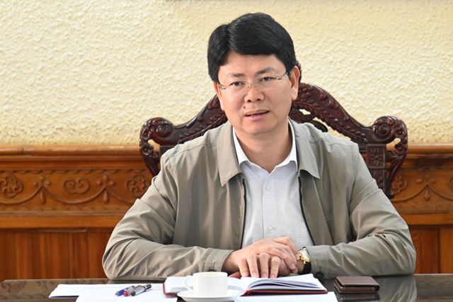 Thứ trưởng Nguyễn Thanh Tịnh ph&aacute;t biểu tại buổi l&agrave;m việc.