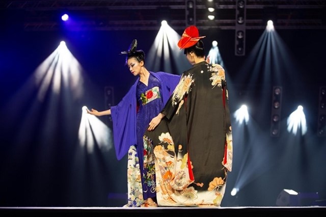 Kobayashi Eiko – Người kể c&#226;u chuyện thời đại qua trang phục kimono - Ảnh 1