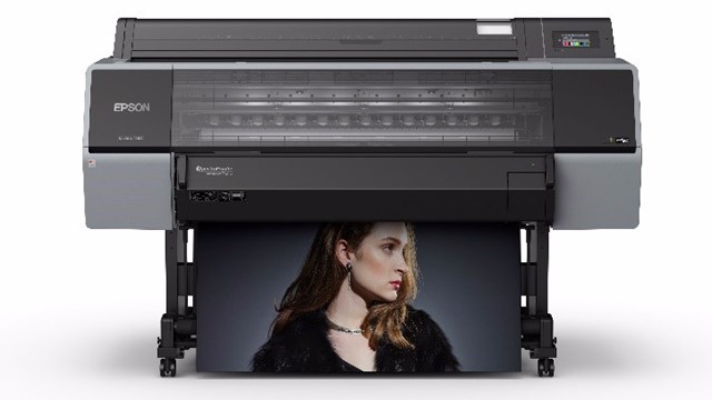 SureColor SC-P9530 hỗ trợ cho việc in trên các loại giấy khác nhau