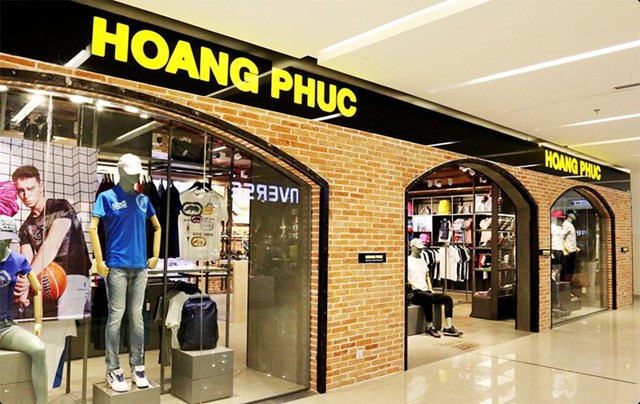 Lợi nhuận chuỗi 45 cửa h&#224;ng thời trang h&#224;ng hiệu Ho&#224;ng Ph&#250;c sụt giảm 83% - Ảnh 1