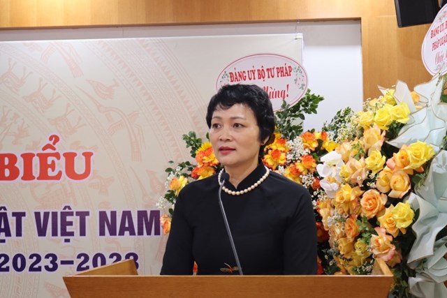 Chủ tịch C&ocirc;ng đo&agrave;n Bộ Khương Thị Thanh Huyền.