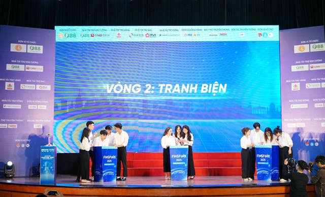 C&aacute;c đội thi tranh t&agrave;i trong đ&ecirc;m chung kết &nbsp;