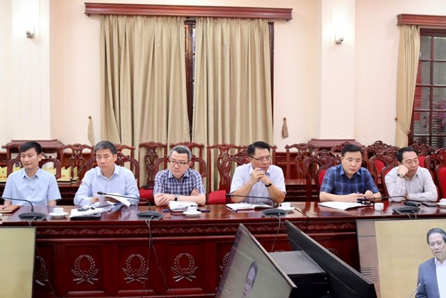 L&atilde;nh đạo c&aacute;c đơn vị thuộc Bộ Tư ph&aacute;p nghe qu&aacute;n triệt Nghị quyết