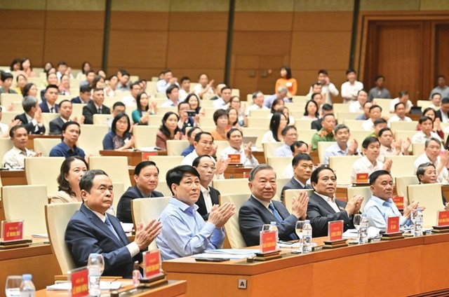 Tổng B&iacute; thư T&ocirc; L&acirc;m, Chủ tịch nước Lương Cường, Thủ tướng Ch&iacute;nh phủ Phạm Minh Ch&iacute;nh, Chủ tịch Quốc hội Trần Thanh Mẫn v&agrave; c&aacute;c đại biểu dự Hội nghị. Ảnh: Quang Kh&aacute;nh