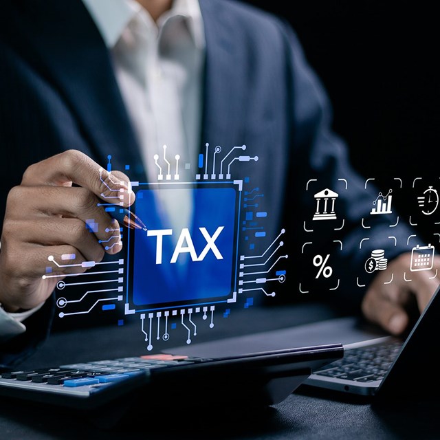 Nhiều quy tr&igrave;nh li&ecirc;n quan đến thuế, ho&agrave;n thuế đ&atilde; được thực hiện trực tuyến. (Ảnh: Internet)