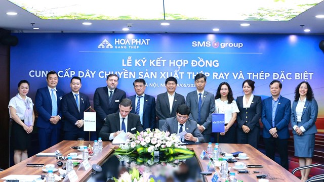 H&ograve;a Ph&aacute;t v&agrave; SMS group k&yacute; hợp đồng cung cấp d&acirc;y chuyền c&aacute;n th&eacute;p ray v&agrave; th&eacute;p đặc biệt 1