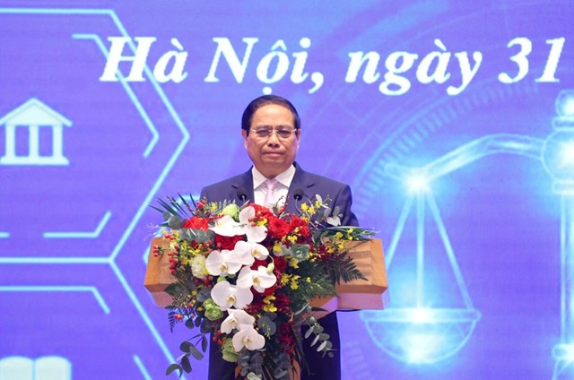 Thủ tướng Ch&iacute;nh phủ Phạm Minh Ch&iacute;nh kỳ vọng Cổng Ph&aacute;p luật quốc gia sẽ l&agrave; điểm đến ch&iacute;nh thống, địa chỉ tin cậy, cầu nối tương t&aacute;c th&ocirc;ng minh v&agrave; người bạn đồng h&agrave;nh kh&ocirc;ng thể thiếu.