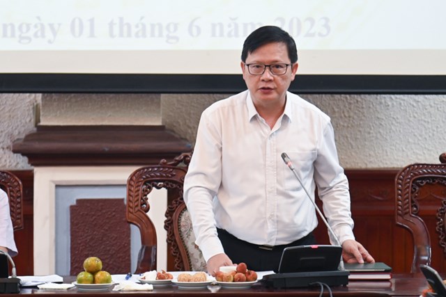 Thứ trưởng Bộ Tư ph&aacute;p Mai Lương Kh&ocirc;i kết luận cuộc họp