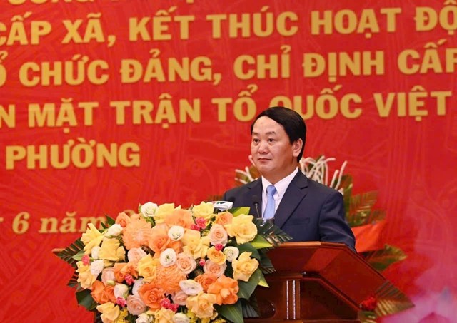 &Ocirc;ng Hầu A Lềnh, B&iacute; thư tỉnh Tuy&ecirc;n Quang mới ph&aacute;t biểu tại Hội nghị.