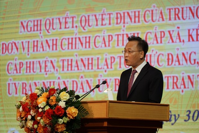 &Ocirc;ng Nguyễn Hữu Nghĩa, B&iacute; thư Tỉnh ủy Hưng Y&ecirc;n (mới) ph&aacute;t biểu nhận nhiệm vụ.