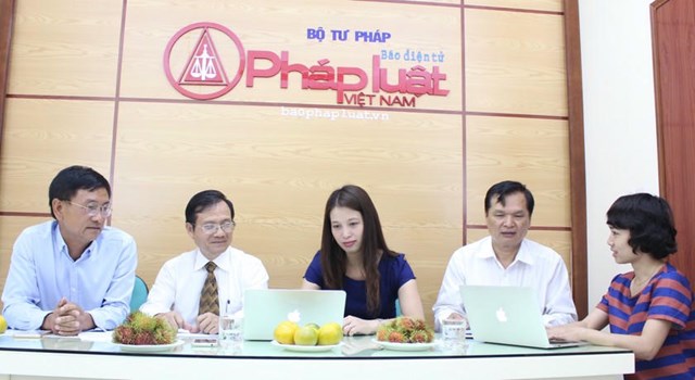 Chương tr&igrave;nh giao lưu trực tuyến đầu ti&ecirc;n của B&aacute;o về Thừa ph&aacute;t lại được tổ chức th&aacute;ng 5/2016.