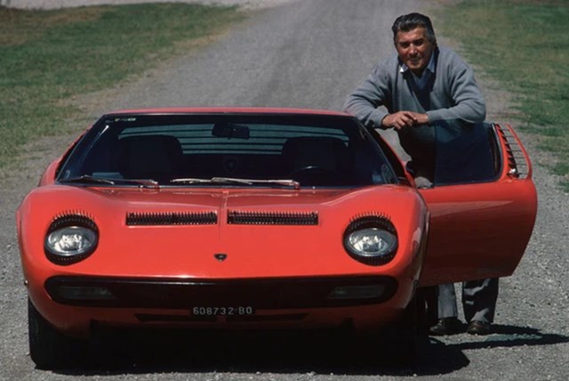 Ferruccio Lamborghini: Từ &#39;lời x&#250;c phạm&#39; của Ferrari đến huyền thoại &#39;b&#242; t&#243;t&#39; ngạo nghễ - Ảnh 2