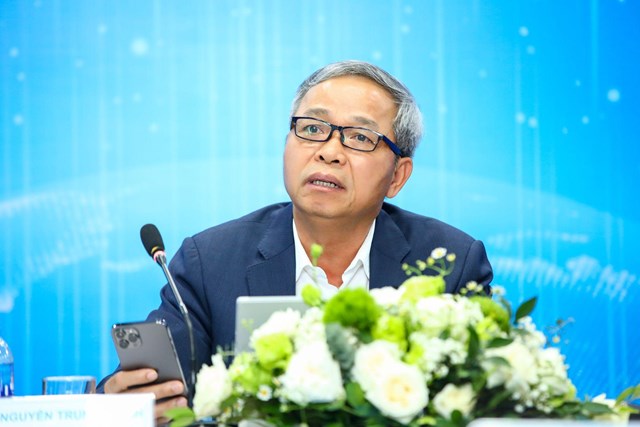 Chủ tịch HĐQT/Chủ tịch điều h&agrave;nh - &ocirc;ng Nguyễn Trung Ch&iacute;nh chia sẻ mục ti&ecirc;u 2023, tầm nh&igrave;n 2025 của Tập đo&agrave;n CMC.