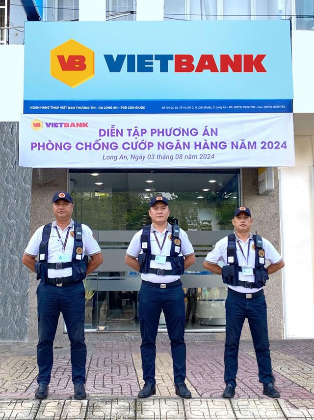 Vietbank tổ chức diễn tập phương &#225;n ph&#242;ng chống cướp ng&#226;n h&#224;ng năm 2024 - Ảnh 1