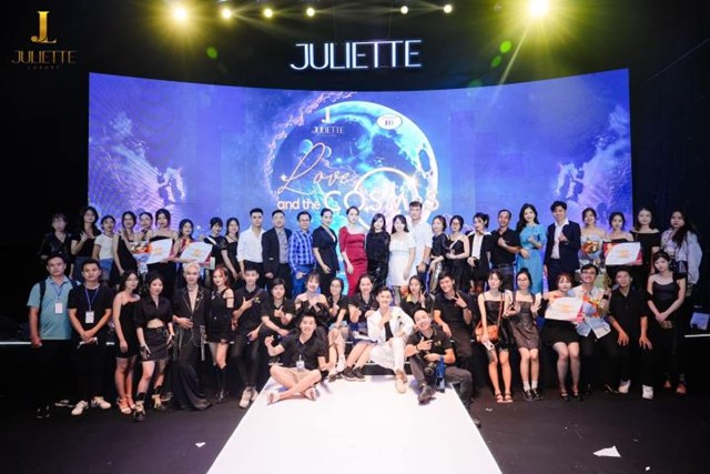 Juliette Fashion Show "Love and the cosmos" diễn ra th&agrave;nh c&ocirc;ng tốt đẹp.