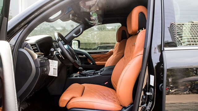 Lexus LX570 bản độ MBS 4 ghế VIP đến từ Trung Đ&ocirc;ng.