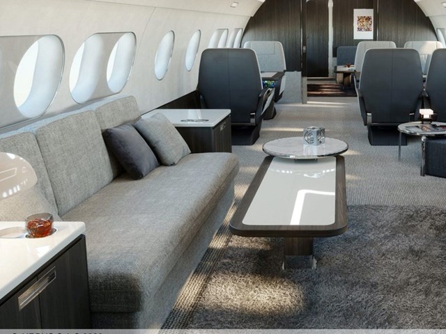 Khu vực phía trước được thiết kế theo phong cách mở với các ghế có thể ngả ra và ghế sofa. Khu vực phía trước được thiết kế theo phong cách mở với các ghế có thể ngả ra và ghế sofa.