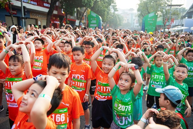 Vui hết m&#236;nh với đường đua Mastercard Kids Run 2024 - Ảnh 5