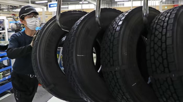 Bridgestone dự kiến sẽ t&aacute;i chế 10% lượng lốp xe thải của Nhật Bản từ năm 2030.