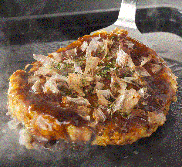 &nbsp;Okonomiyaki l&agrave; m&oacute;n ăn phổ biến khắp v&ugrave;ng Hiroshima