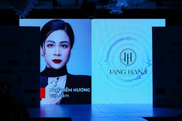 &nbsp;NTK Ng&ocirc; Diễm Hương - Thương hiệu thời trang Jang HaNa tại tuần Lễ thời trang Aquafina Vietnam International Fashion Week 2023