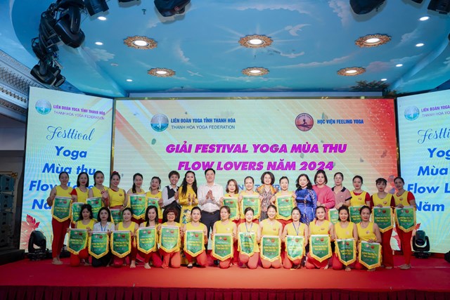 Giải Festival Yoga m&#249;a thu Flow Lovers: S&#226;n chơi bổ &#237;ch cho cộng đồng y&#234;u yoga - Ảnh 1