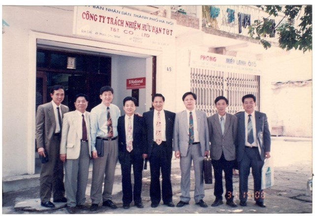 C&ocirc;ng ty TNHH T&amp;T (tiền th&acirc;n của Tập đo&agrave;n T&amp;T Group) th&agrave;nh lập năm 1993. &nbsp;