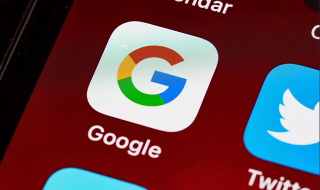 Google tung t&#237;nh năng mới cho iOS, ngay lập tức khiến người d&#249;ng thấy bất an - Ảnh 1