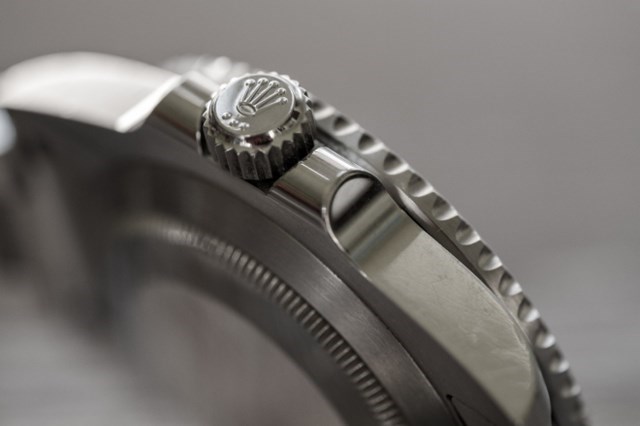 H&atilde;ng Rolex nổi tiếng với những sản phẩm phi&ecirc;n bản giới hạn hoặc chế t&aacute;c ri&ecirc;ng cho mỗi kh&aacute;ch h&agrave;ng (Nguồn ảnh: Shutterstock.com)