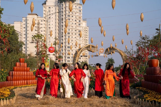 Khai hội Home Hanoi Xuan 2025: T&#244;n vinh &#226;m nhạc v&#224; văn h&#243;a truyền thống Việt - Ảnh 7