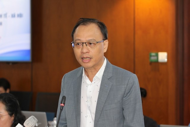 Ông Nguyễn Hồ Hoàng Vũ, Phó Tổng Giám đốc Eximbank thông tin tới báo chí - Ảnh: VGP/Vũ Phong.