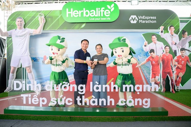 Herbalife khuyến kh&iacute;ch lối sống l&agrave;nh mạnh trong c&ocirc;ng đồng tại sự kiện.