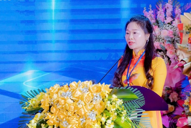 B&agrave; Nguyễn Thị Minh Hiền, Chủ tịch Hội Doanh nh&acirc;n trẻ tỉnh L&agrave;o Cai.