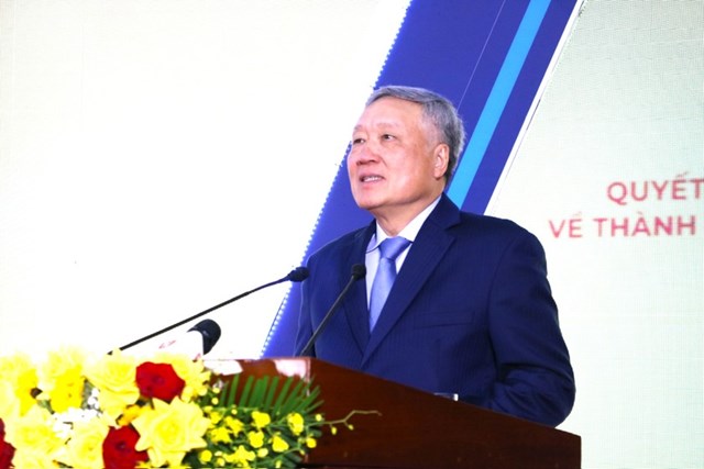 Ph&oacute; Thủ tướng Thường trực Ch&iacute;nh phủ Nguyễn H&ograve;a B&igrave;nh ph&aacute;t biểu tại buổi lễ c&ocirc;ng bố.