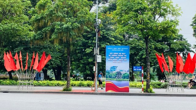 Trước đ&oacute;, Kỳ họp thứ 9 Quốc hội kh&oacute;a XV đ&atilde; th&ocirc;ng qua nhiều luật, nghị quyết quan trọng, trong đ&oacute; c&oacute; sửa đổi Hiến ph&aacute;p, tạo nền tảng ph&aacute;p l&yacute; cho việc sắp xếp lại bộ m&aacute;y, hiện thực h&oacute;a chủ trương của Hội nghị Trung ương 11 kh&oacute;a XIII.
