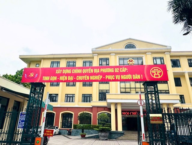 H&#224; Nội rực rỡ cờ hoa ch&#224;o đ&#243;n ng&#224;y ch&#237;nh thức vận h&#224;nh ch&#237;nh quyền địa phương 2 cấp - Ảnh 14
