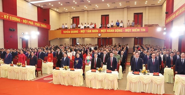 Các đại biểu tham dự hội nghị.