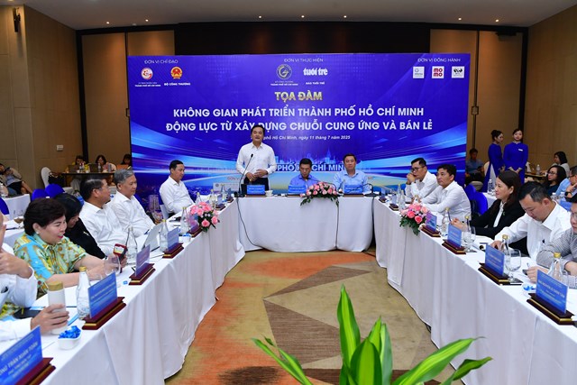  Hội nghị “Không gian phát triển TP.HCM – Động lực từ chuỗi cung ứng và bán lẻ” diễn ra chiều ngày 11/7 tại phường Vũng Tàu theo sự chỉ đạo của UBND TP.HCM.