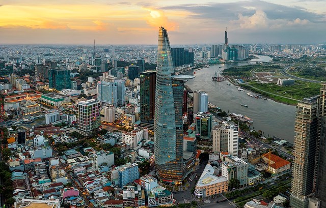 Hà Nội và TP Hồ Chí Minh được đánh giá là hai thị trường tiềm năng về văn phòng cho thuê (ảnh minh hoạ: Wikipedia).