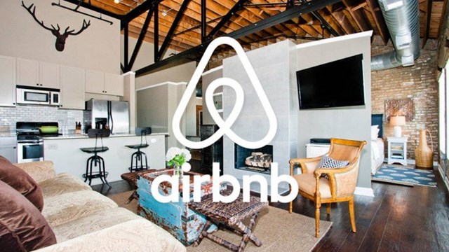 Airbnb g&#226;y phẫn nộ khi k&#234;u gọi kh&#225;ch h&#224;ng quy&#234;n tiền ủng hộ chủ nh&#224; - Ảnh 1