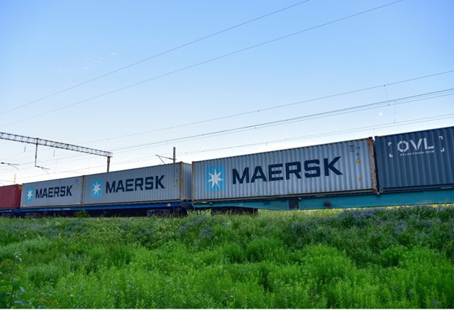 Việt Nam ra mắt tuyến vận chuyển hàng hoá bằng tàu hoả đầu tiên từ Việt Nam sang Bỉ do Maersk hợp tác cùng Ratraco tháng 7 vừa qua..