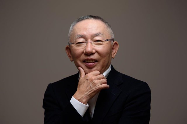 Tỷ ph&uacute; Tadashi Yanai, Chủ tịch ki&ecirc;m Gi&aacute;m đốc điều h&agrave;nh của Fast Retailing