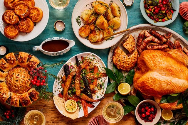 Bữa ăn m&ugrave;a Gi&aacute;ng sinh 2021 đến từ vị đầu bếp nổi tiếng thế giới&nbsp;Gordon Ramsay