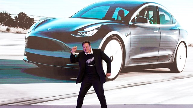 Tesla đ&atilde; giao được 936.172 chiếc xe điện trong năm 2021, tăng 87% so với năm 2020.