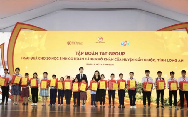 T&amp;T Group lu&ocirc;n đồng h&agrave;nh c&ugrave;ng c&aacute;c địa phương trong c&ocirc;ng t&aacute;c an sinh x&atilde; hội, trong đ&oacute; c&oacute; tỉnh Long An. &nbsp;