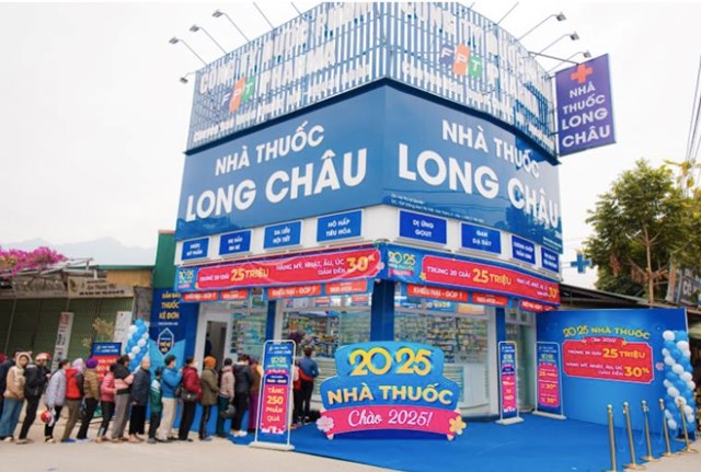 Năm 2024, FPT Retail đạt 40.104 tỷ đồng doanh thu v&agrave; 527 tỷ đồng lợi nhuận trước thuế. &nbsp;