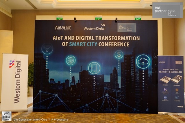 Hội nghị AIoT v&agrave; chuyển đổi số do ASUS kết hợp với Intel v&agrave; Western Digital tổ chức