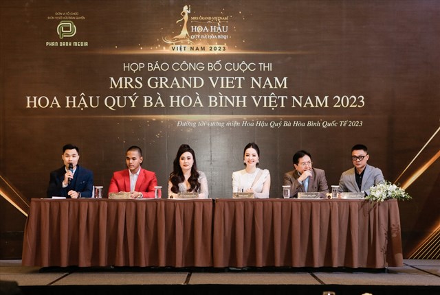 Ban tổ chức cuộc thi Hoa hậu Qu&yacute; b&agrave; Ho&agrave; b&igrave;nh Việt Nam 2023
